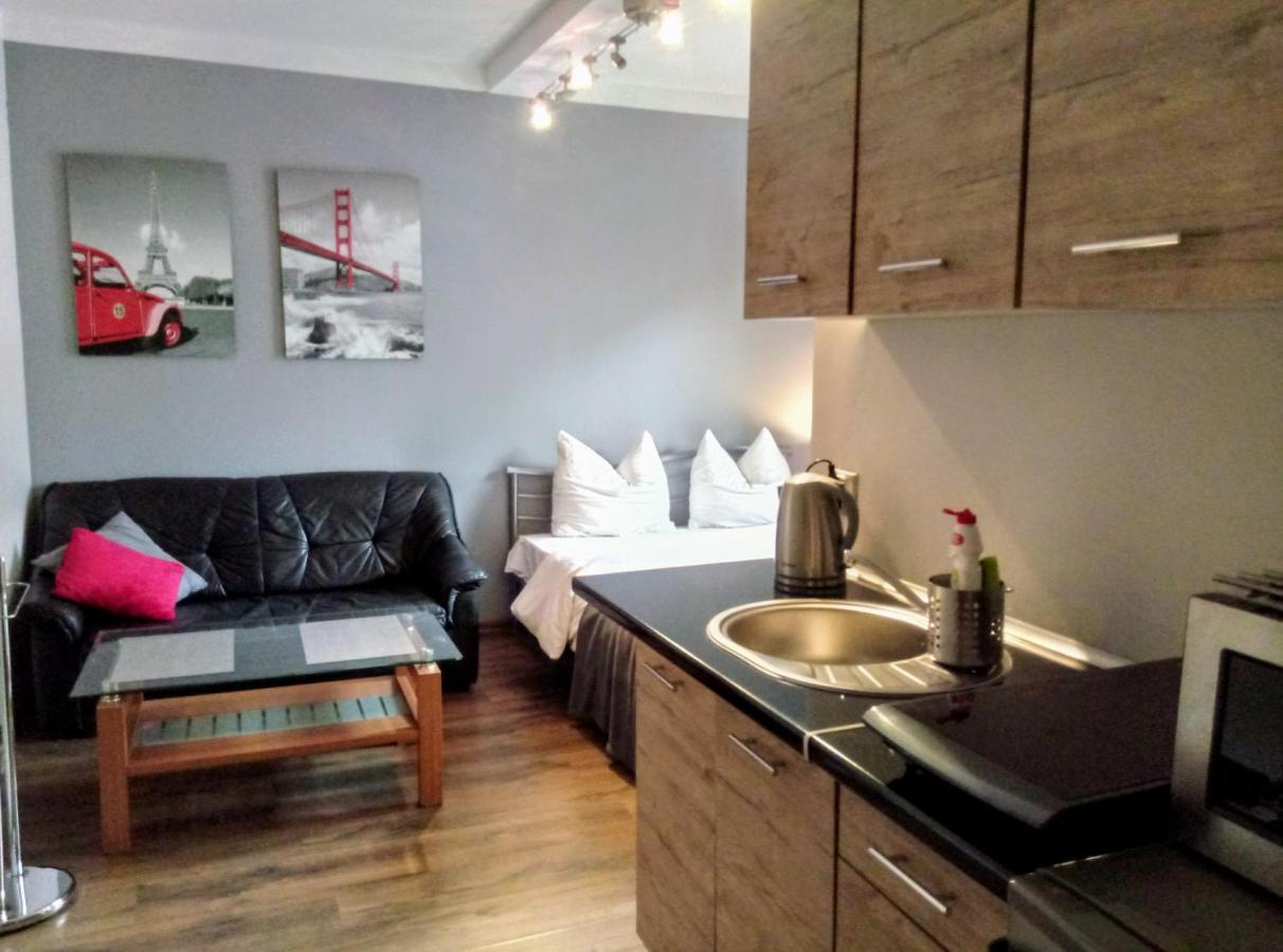 Apartamenty Krzywe Okna เจโลนากูรา ภายนอก รูปภาพ