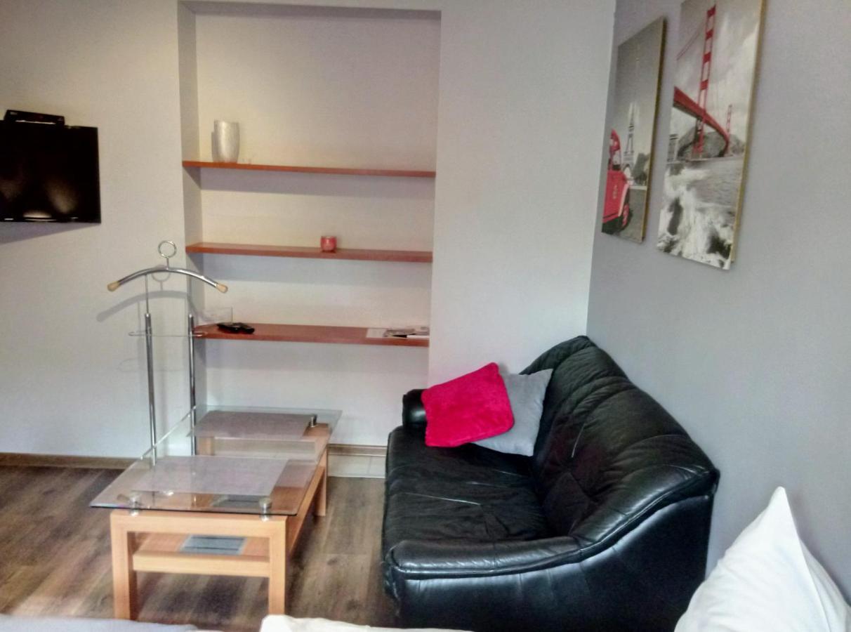 Apartamenty Krzywe Okna เจโลนากูรา ภายนอก รูปภาพ