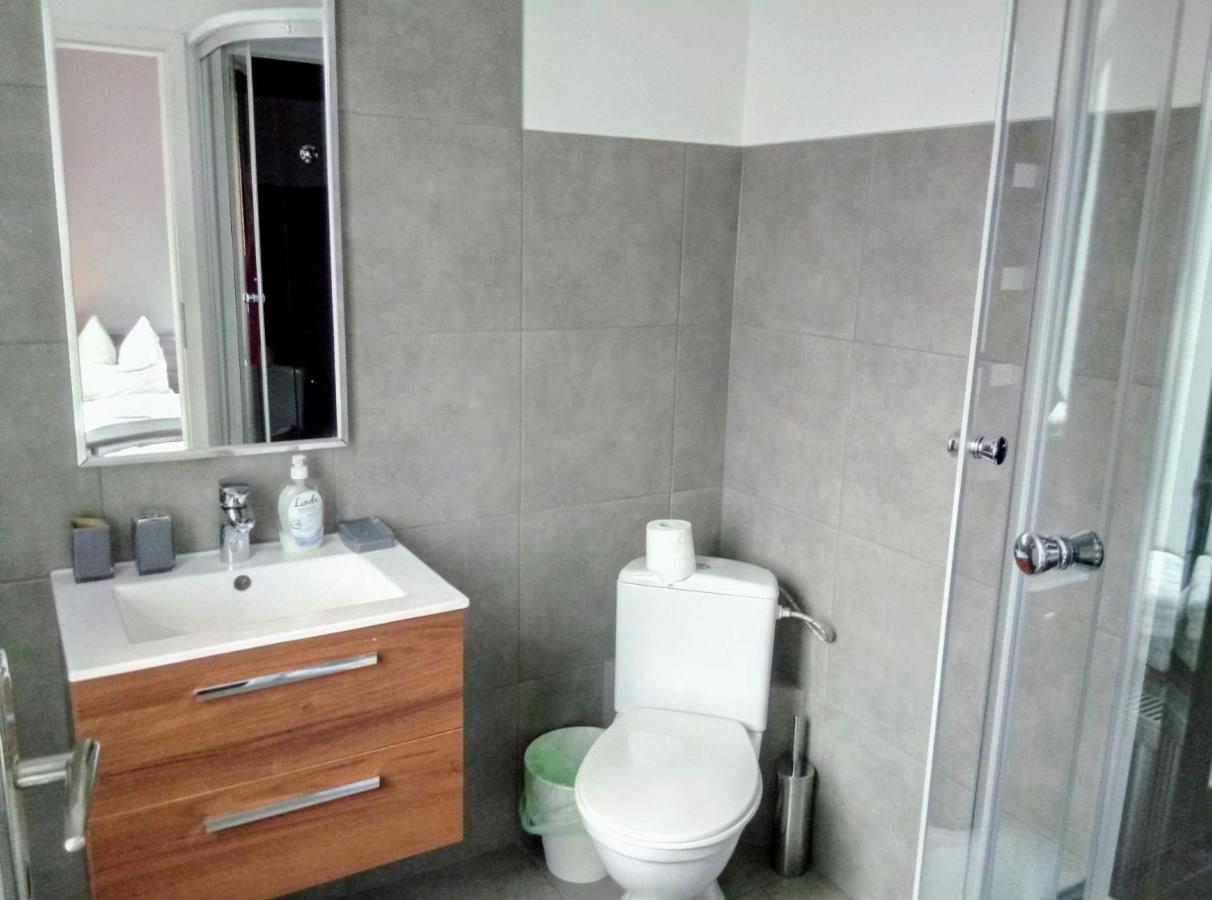 Apartamenty Krzywe Okna เจโลนากูรา ภายนอก รูปภาพ