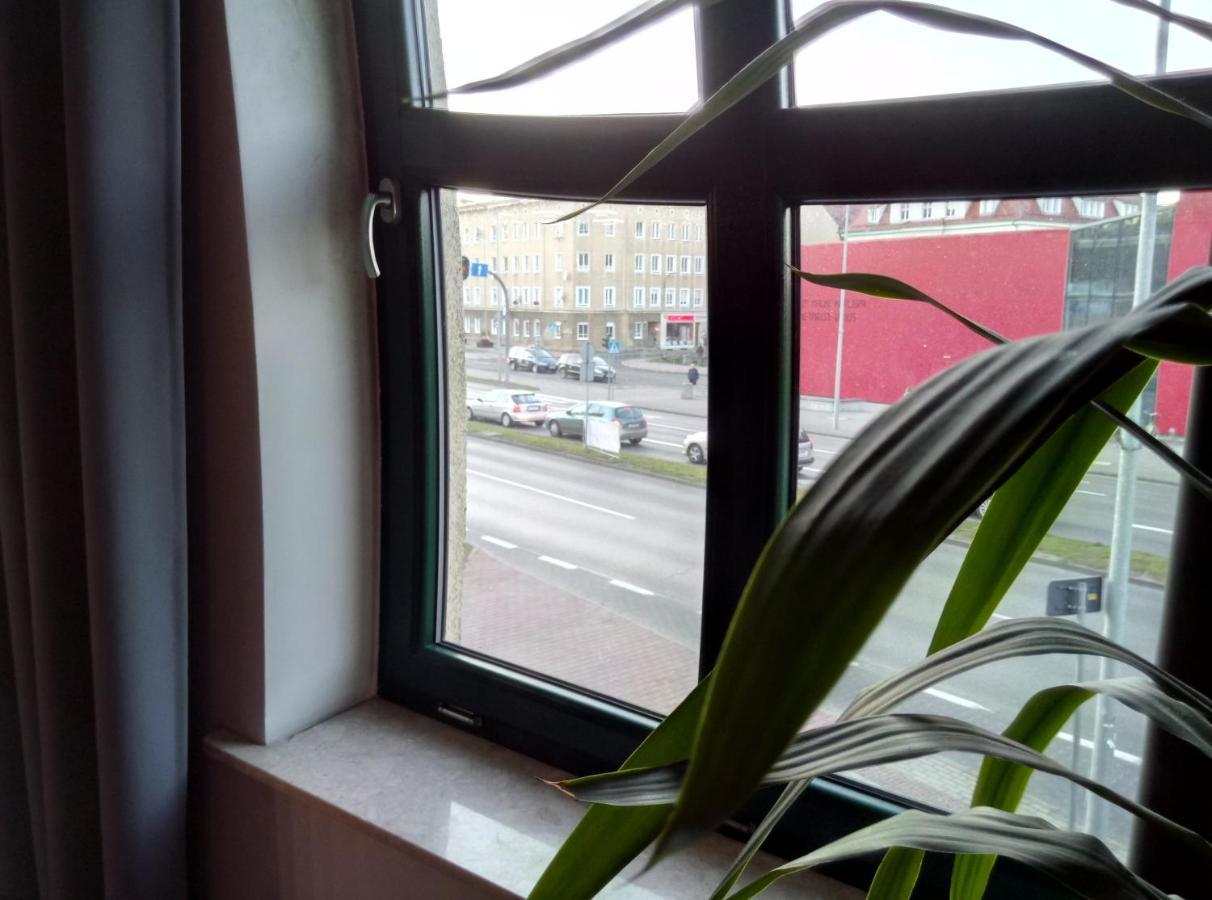 Apartamenty Krzywe Okna เจโลนากูรา ภายนอก รูปภาพ